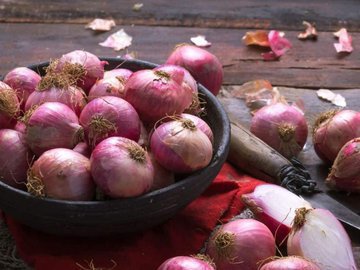 5 преимуществ употребления красного лука для здоровья