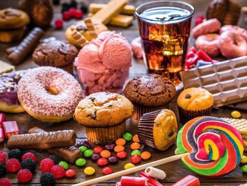 Здоровые альтернативы сладостям: Врач-диетолог Елена Соломатина дает советы