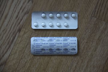 Врач Мясников запретил принимать препараты от паразитов для профилактики