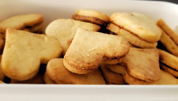 Ортодонт Копецкая: кислое и сладкое разрушают эмаль зубов