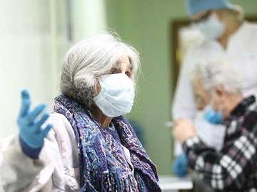 Смольный отрапортовал о выполнении на 104 % плана по иммунизации