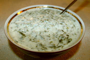 Врач Неронов: окрошка на квасе может негативно повлиять на ЖКТ