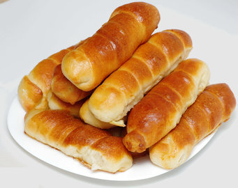 Диетолог Елиашевич: сосиски и колбасы вызывают рак толстой кишки