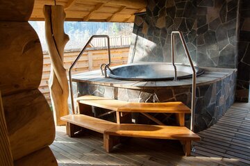 Дерматолог Лебедева: баня выводит токсины из кожи