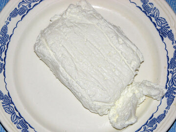 Врач Вялов советует перекусывать вечером творогом