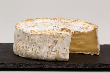 Врач Стрельникова: рыба и сыр снимают боль в суставах