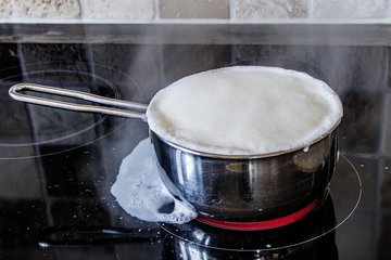 Диетолог Михалева: молоко не провоцирует ожирение