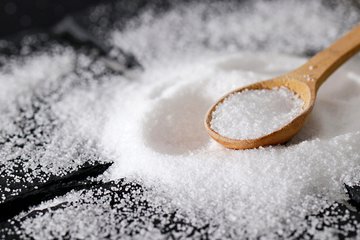 Кардиолог Саламатина: замена поваренной соли на калиевую снизит риск инсульта