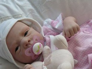 Ребенок жил в теле умершей матери 55 дней