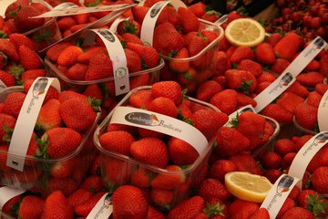 Kiskegyed: клубника замедляет старение