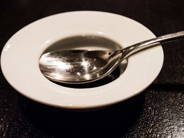 Диетолог Залетова: отказ от еды после шести не снижает вес