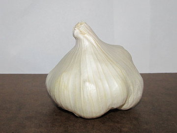 Диетолог Акс: чеснок быстро лечит простуду и грипп