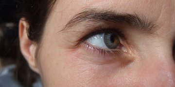 Профессор Шилова: линзы с маркетплейсов грозят потерей зрения