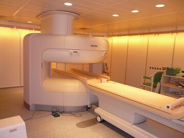 Врач Алешечкин: заземление избавит от страха перед МРТ