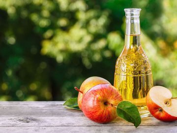 Яблочный уксус: выведение токсинов, очищение кожи и расщепление жира