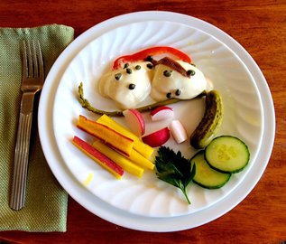 Врачи рассказали о пользе тщательного жевания пищи для фигуры