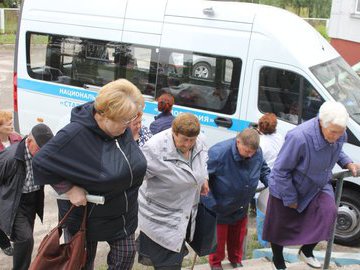 В Оренбуржье стартовал проект по доставке пожилых людей в больницы
