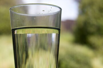 Терапевт Багирь: теплая вода защитит от ОРВИ в снегопад