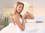 От головной боли спасет... подушка. Видео