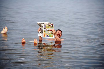 Врач Коньков: купание водоемах в жару грозит спазмом сосудов