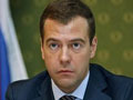 Медведев потребовал изменить систему медстрахования