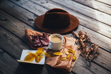 Эндокринолог Островская: сохранить фигуру осенью поможет ограничение кофе