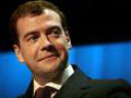 Медведев обещает резко увеличить расходы на медицину