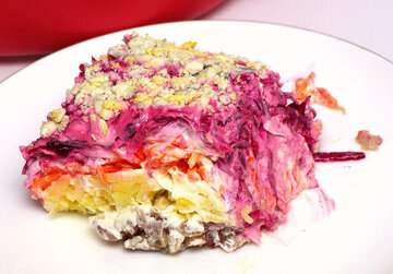 Окулист Горбачева: селедка под шубой вредит зрению