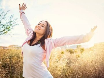 Как немного солнечного света делает вас счастливыми и здоровыми