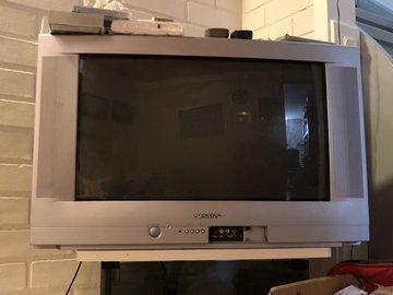 Врач Баранова: сон с телевизором грозит ожирением