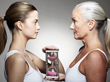 Парадоксы старения: установлено почему люди стареют и умирают с разной скоростью