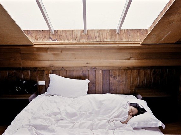 Сомнолог рассказал, как определить индивидуальную норму сна