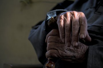 110-летний американец Винсент Дрансфилд считает секретом долголетия молоко