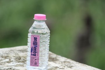 DM: более половины британцев верят в миф об употреблении 2 литров воды