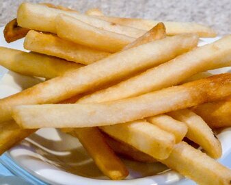 Врач Титова: чипсы и картофель фри содержат канцерогены