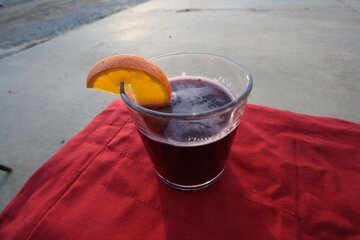 Врач Тарасова: безалкогольный глинтвейн снимет отеки