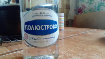 Гастроэнтеролог Вялов: минералка в жару избавляет от жажды