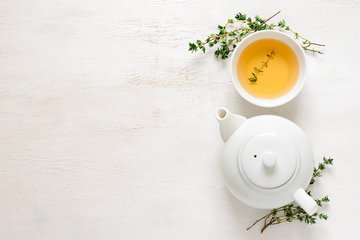 Гастроэнтеролог Белоусов: отказаться от кофе поможет зеленый чай