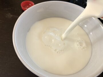 Малышева: растительное молоко более калорийно, чем коровье